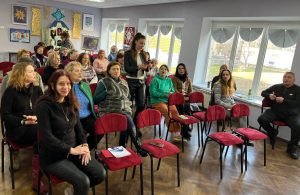 photo_5359764657792553179_y